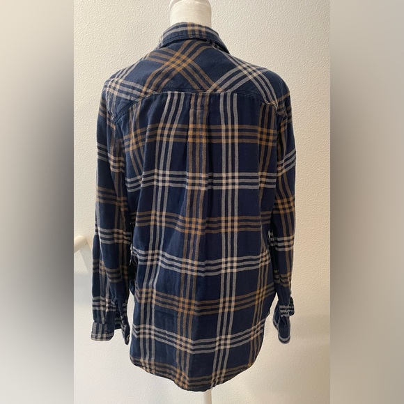 Eddie Bauer Soft Cotton Flannel with Pockets EUC Size Small - Picture 2 of 10